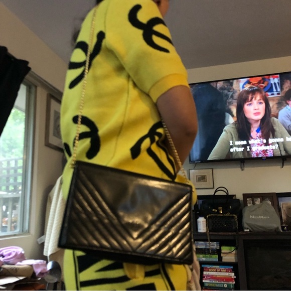 Charles Jourdan Paris - Picture 2 of 13